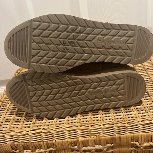 Koolaburra by Ugg Brown Suede Winter Boots - Picture 5 of 8